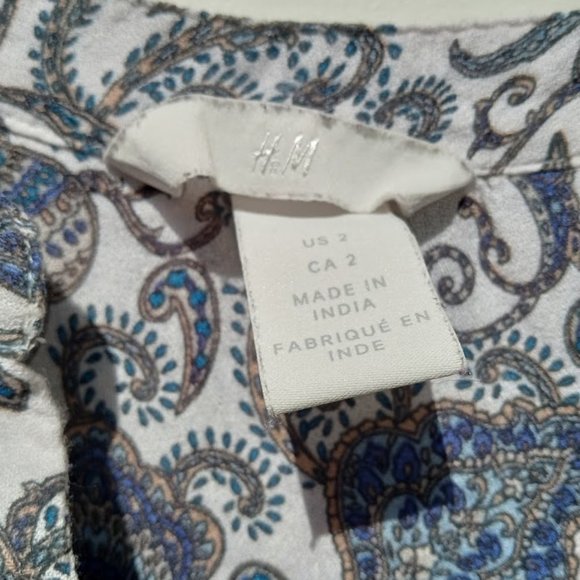 White/Paisley-Patterned V-Neck Blouse - Women's US Size 2 - Picture 5 of 5